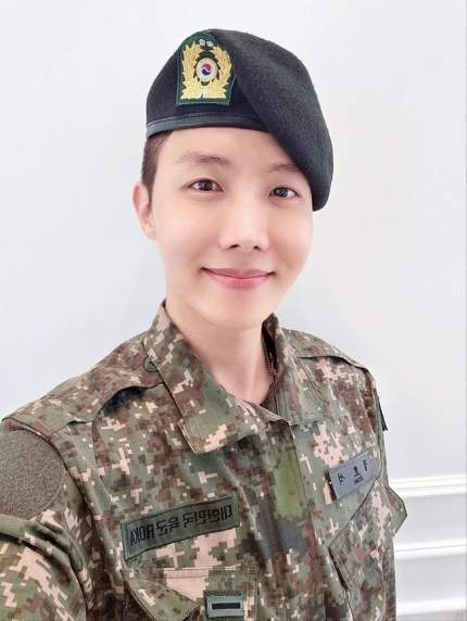 BTS J-HOPE、韓国陸軍で助教になる