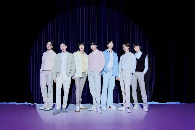 BTS、7人全員BIGHIT MUSICと再契約サイン完了
