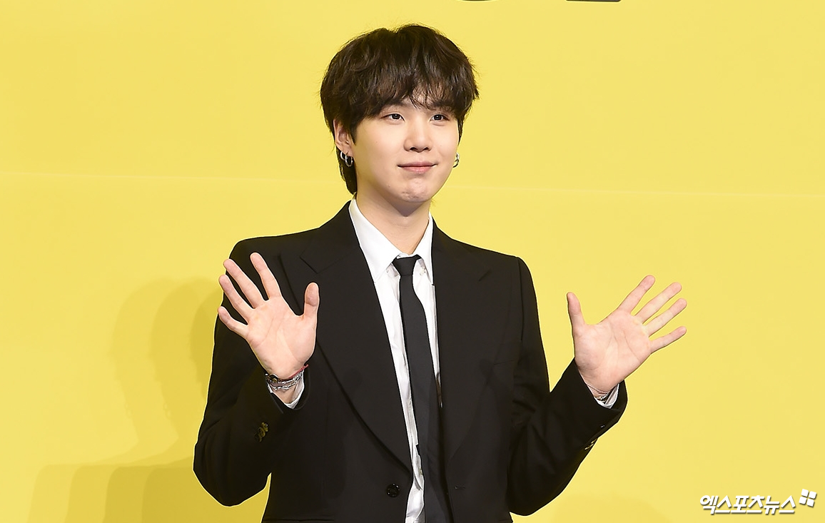 「2年間活動できないのは残念だが、泣く必要はない」BTS SUGA、軍服務を控えた心境