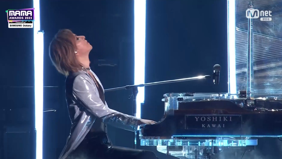 X JAPAN YOSHIKI、トゥバトゥ・ZB1とコラボ「本当に光栄」【2023 MAMA AWARDS】