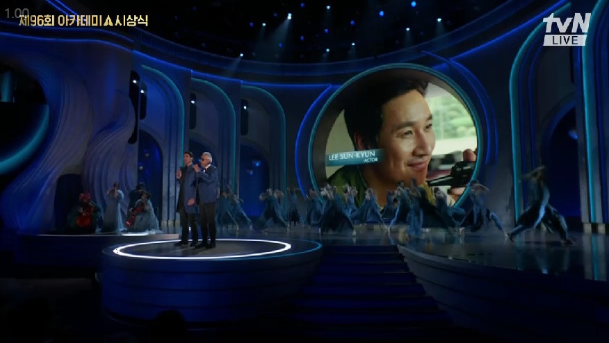 アカデミー賞授賞式も、俳優イ・ソンギュンさんを追慕